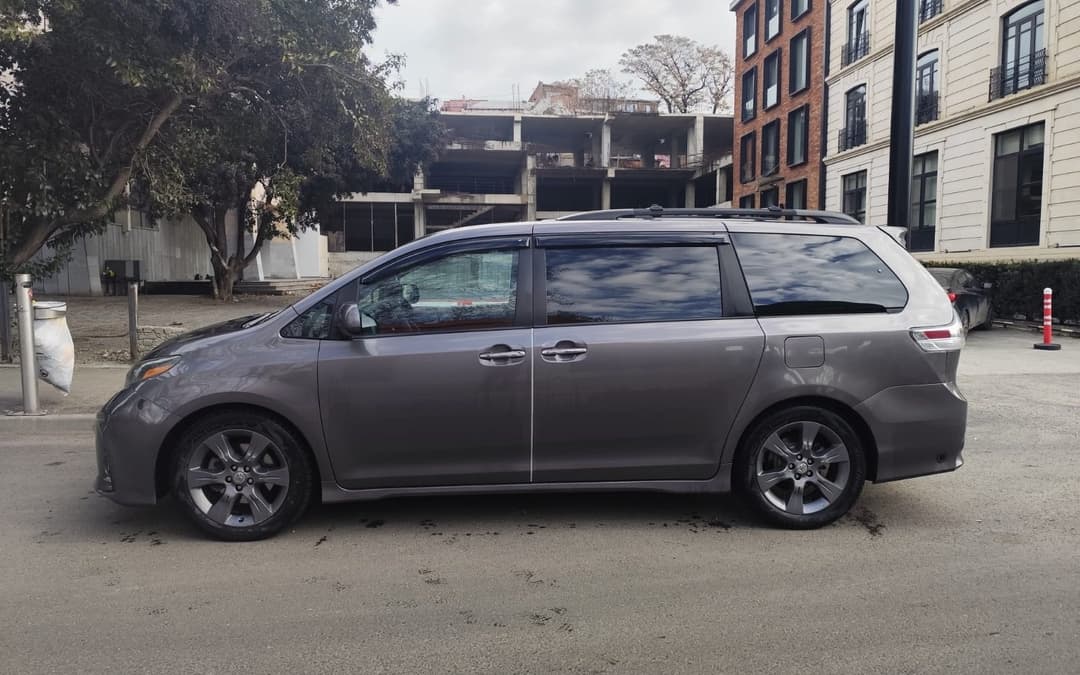 Toyota Sienna