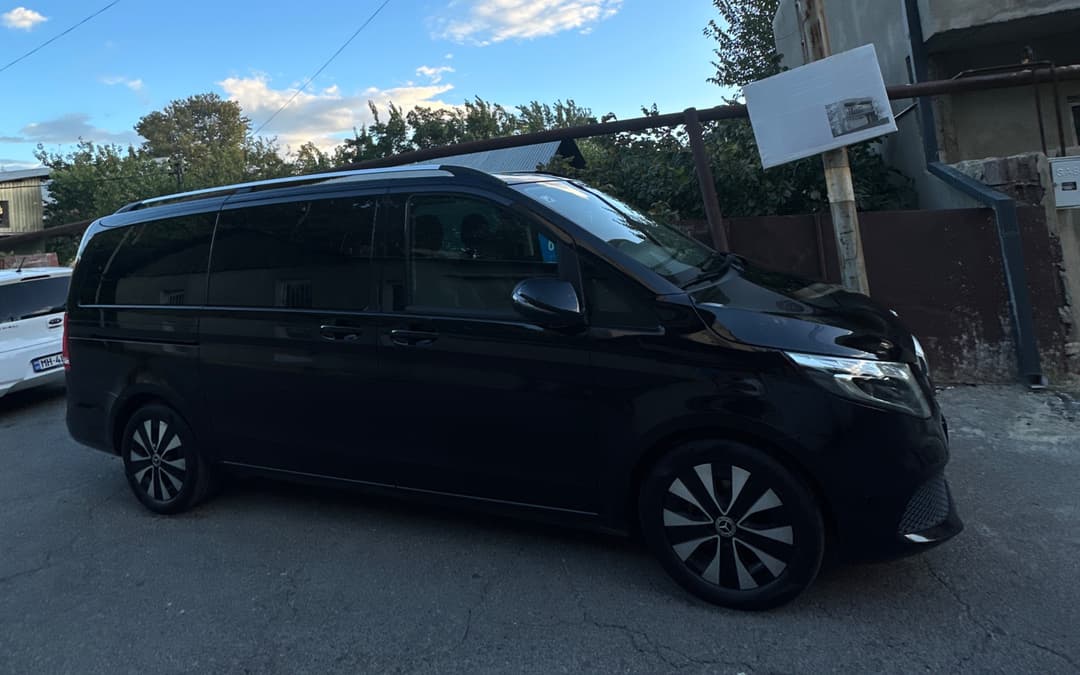 Mercedes-Benz V-Class
