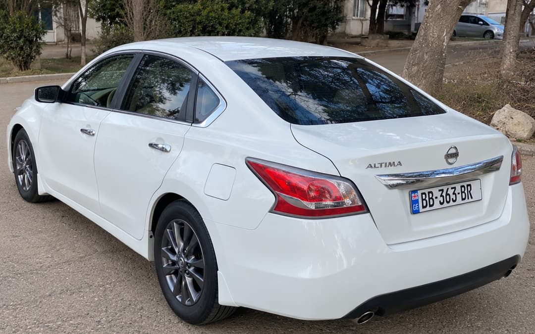 Nissan Altima