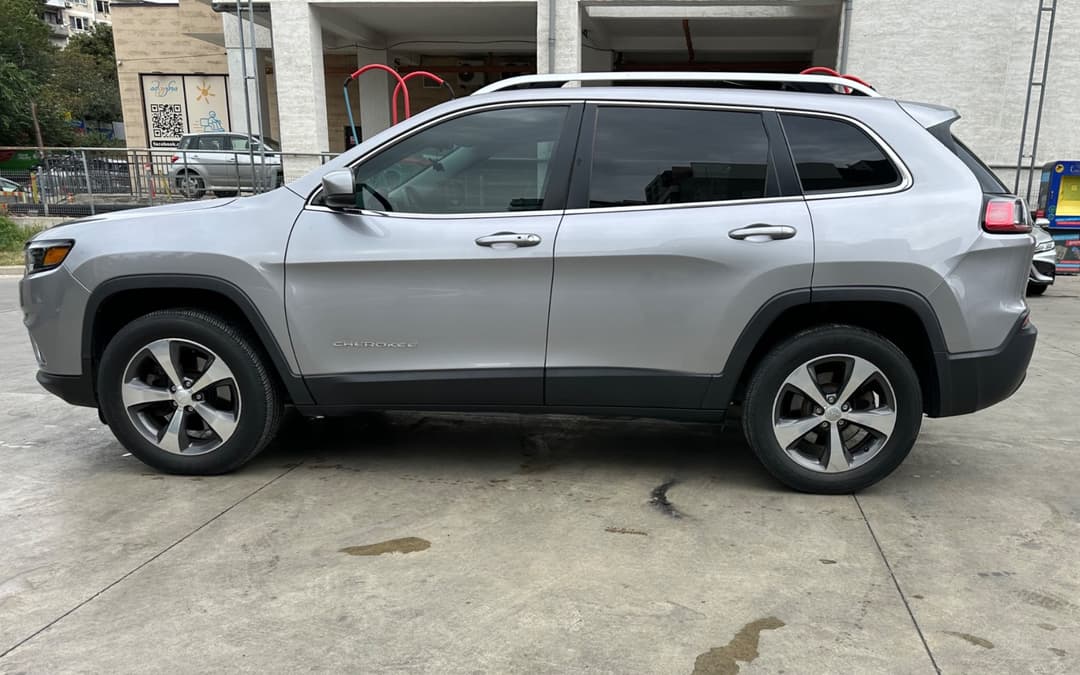Jeep Cherokee
