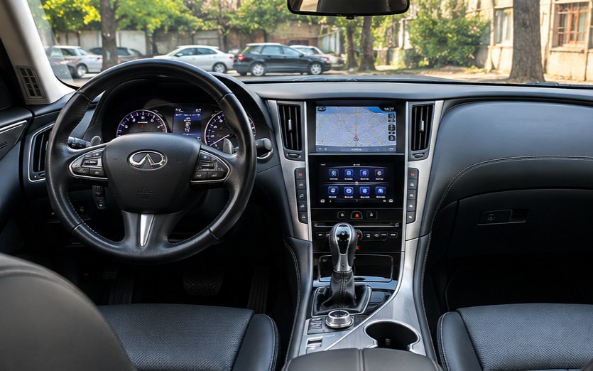 Infiniti Q50