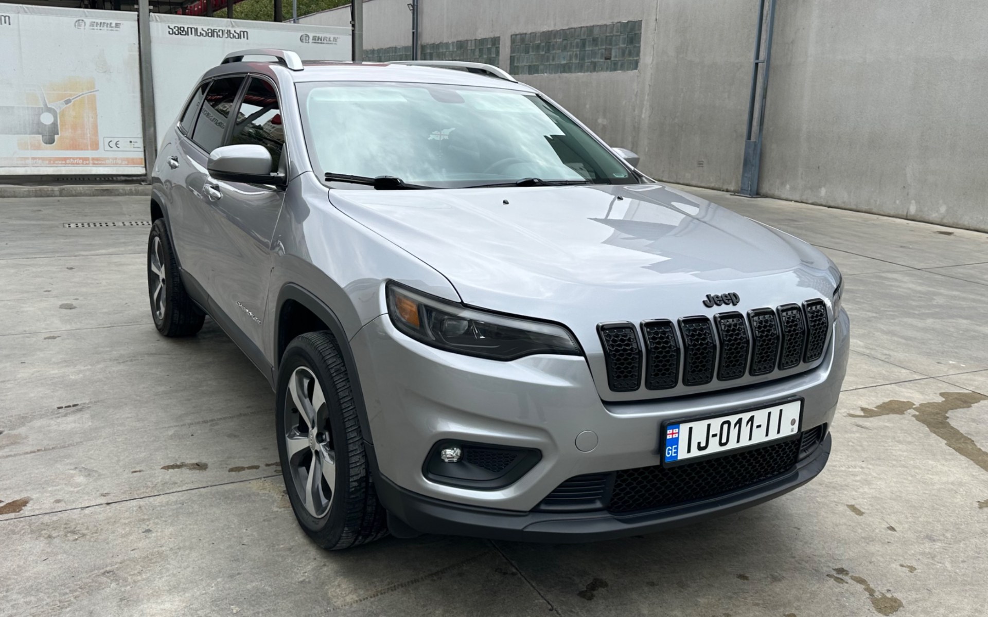 Jeep Cherokee