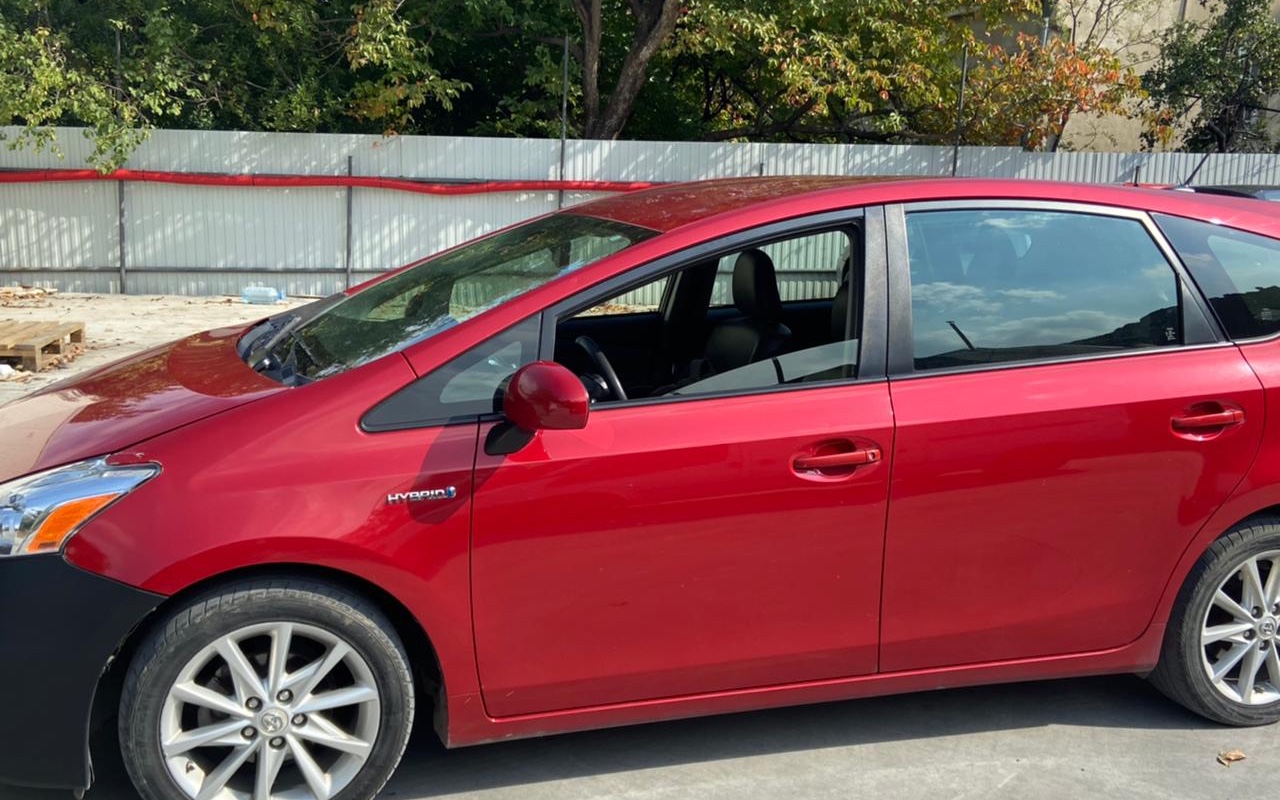 Toyota Prius V