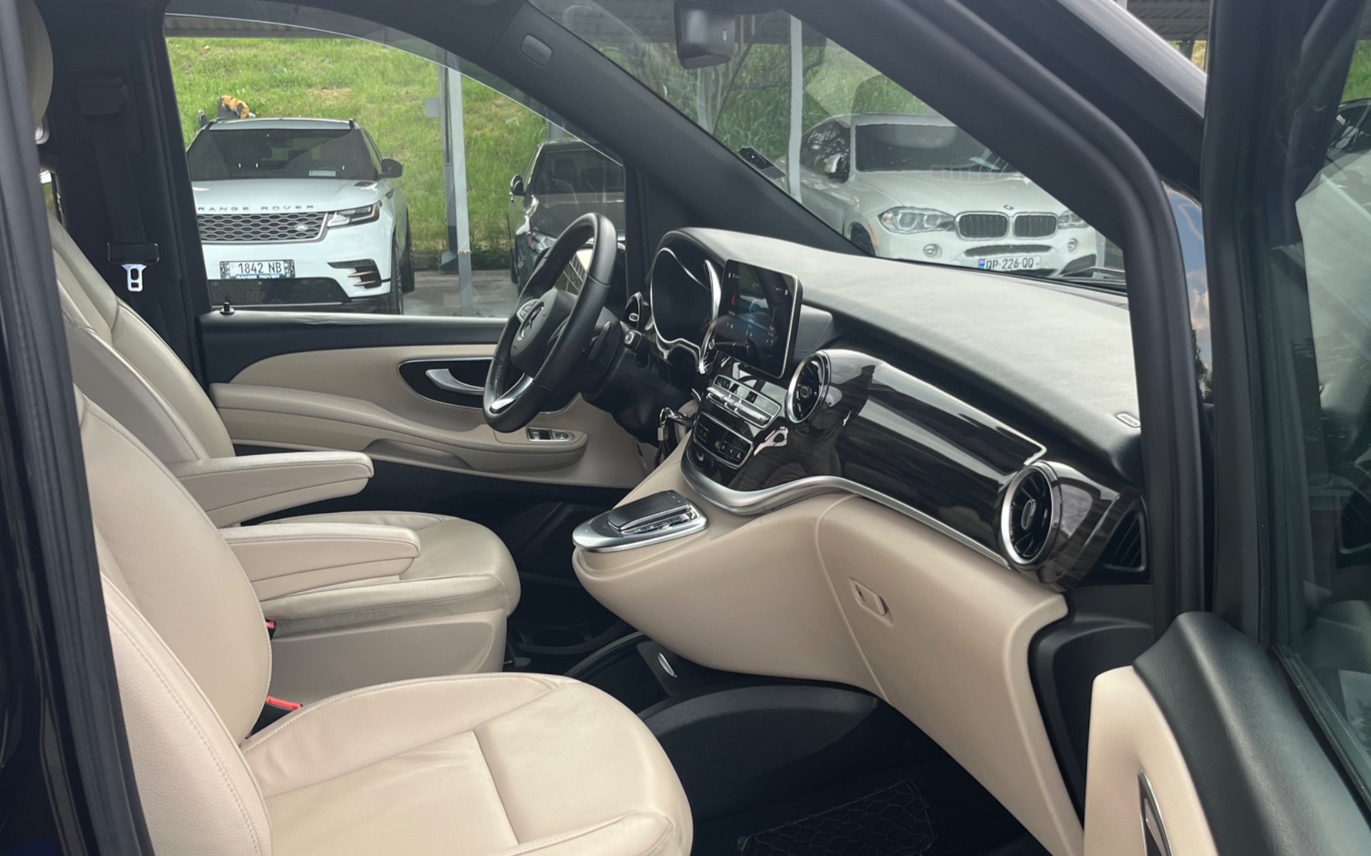 Mercedes-Benz V-Class