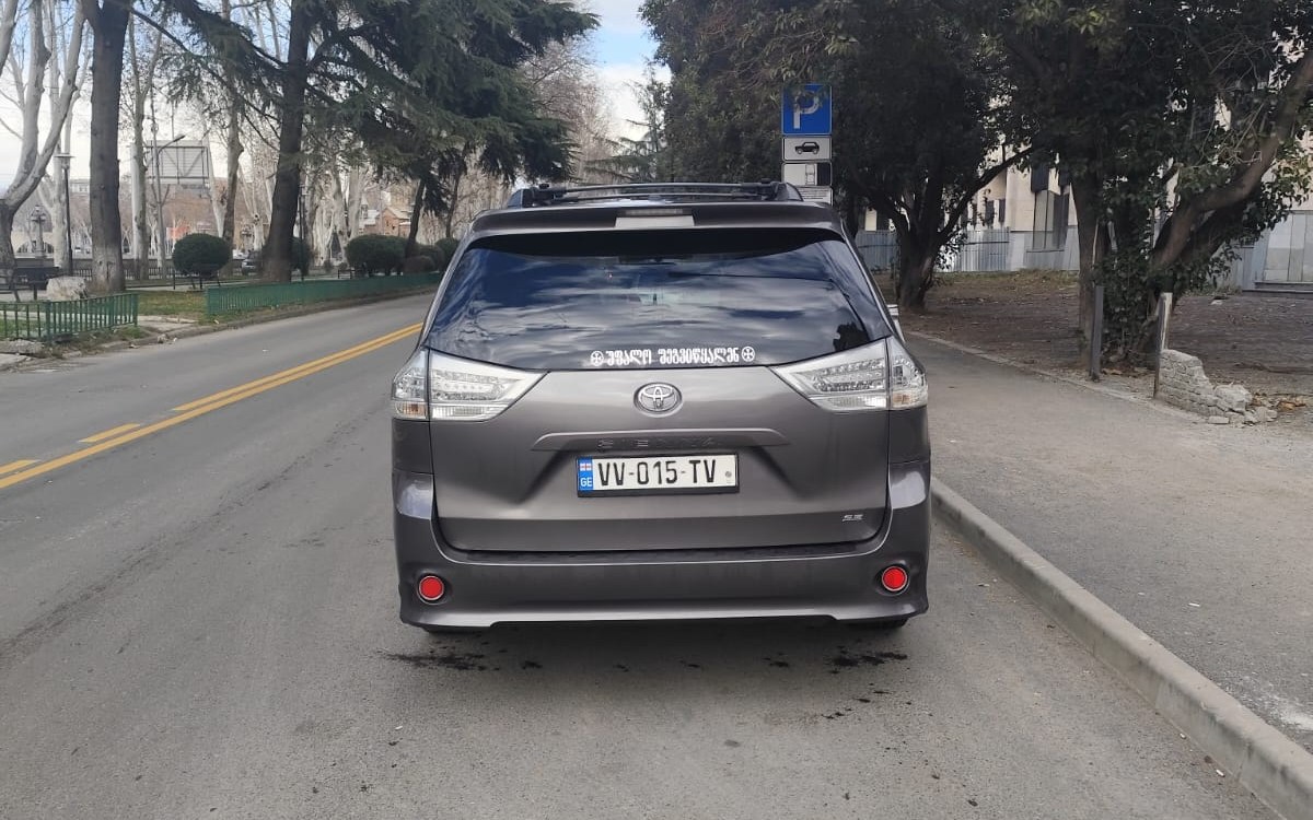 Toyota Sienna